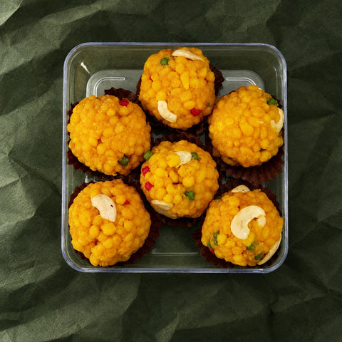 Jodhpuri Ladoo Crystal Case, open